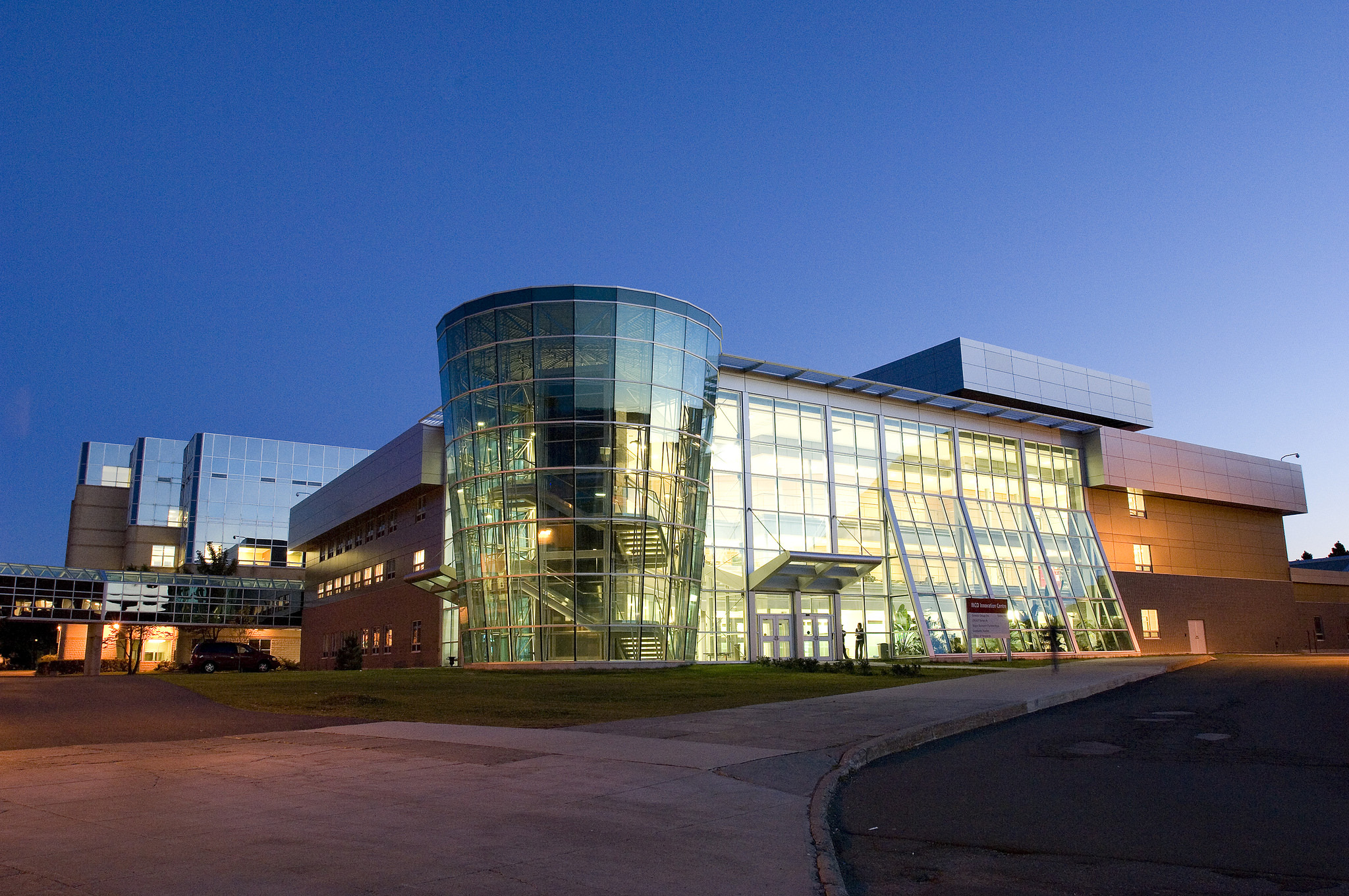 Memorial University of Newfoundland logo